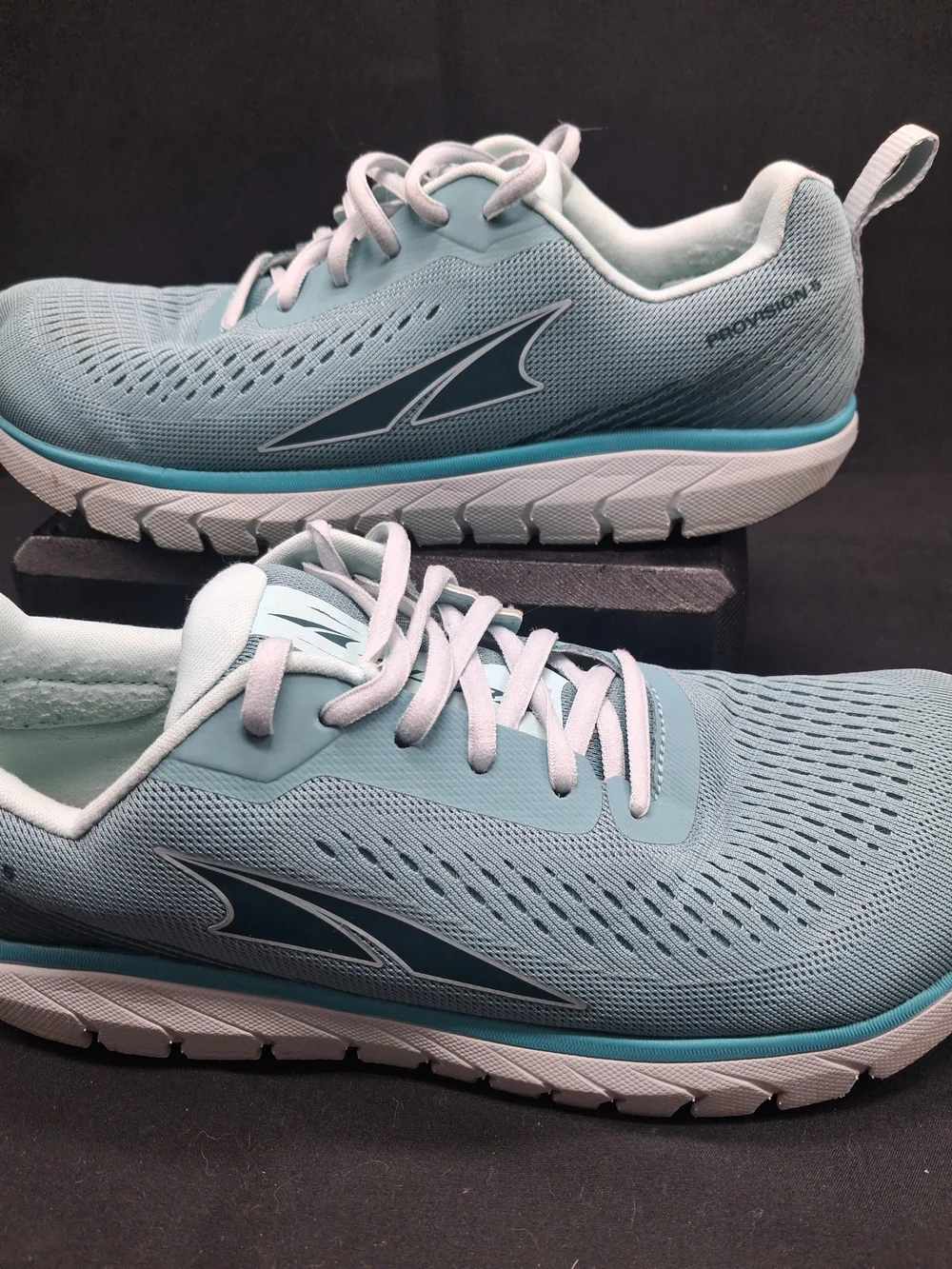 Altra Women's Light Blue Road Running Shoe Provision 5